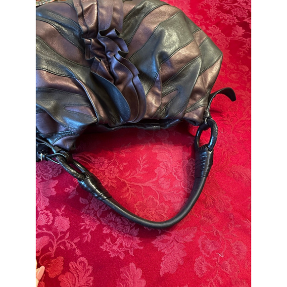 Prada Vitellino Mordo Hobo Shoulder Bag in Black/ Purple - Picture 6 of 11